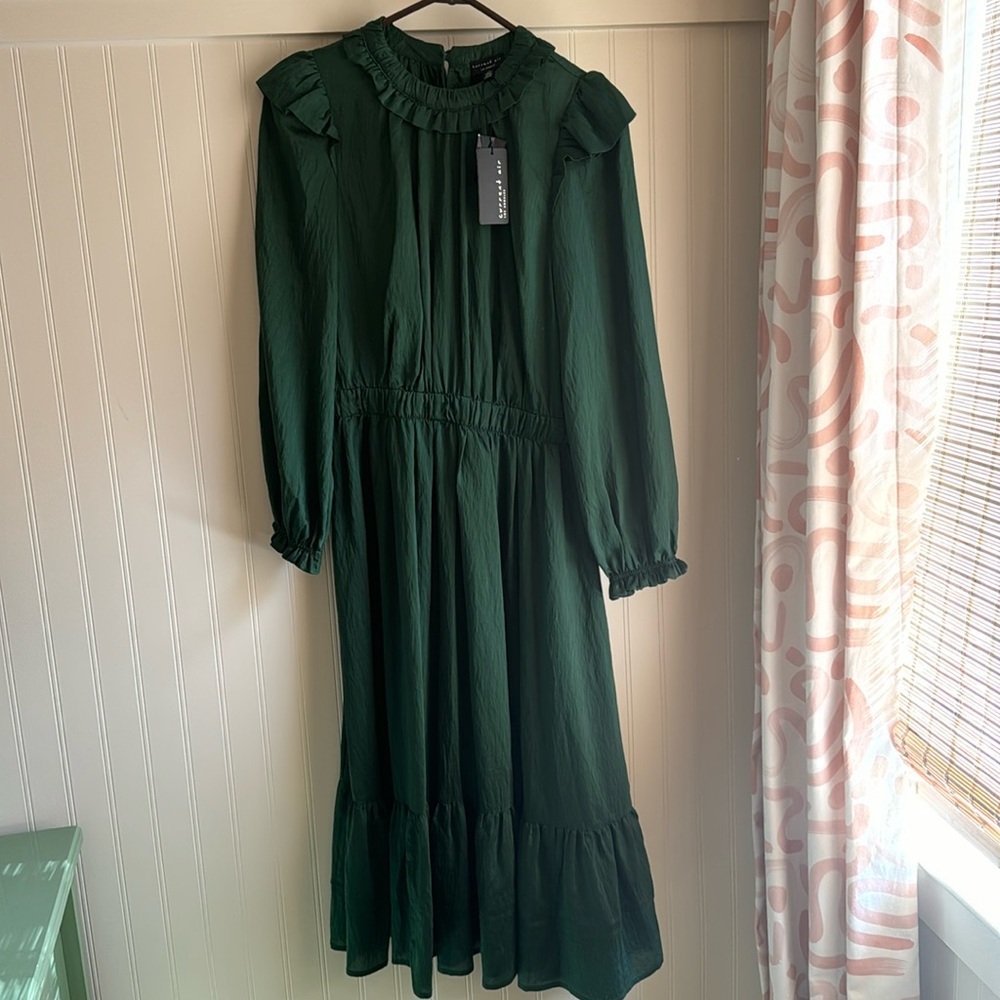 Dark green midi dress. NWT. XS.